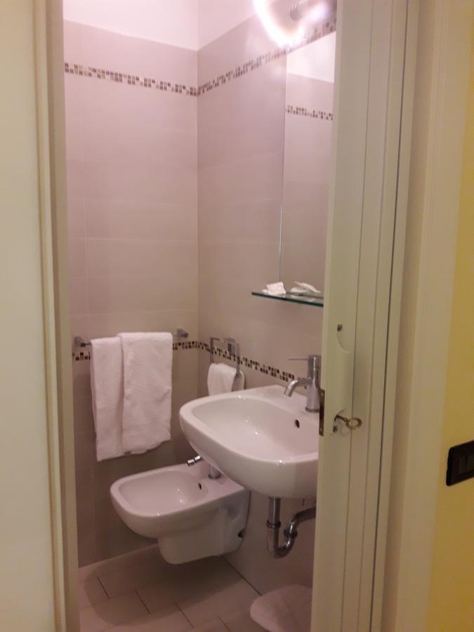 Hotel Villa Aurora Bellaria-Igea Marina Eksteriør billede