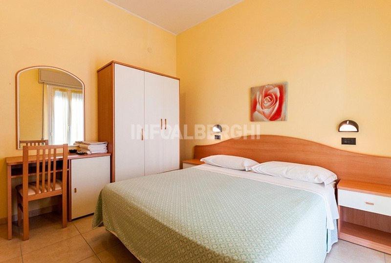Hotel Villa Aurora Bellaria-Igea Marina Eksteriør billede